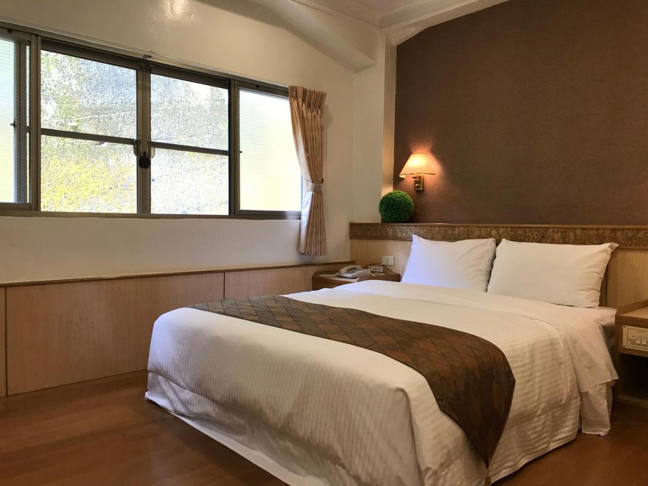 Minren Hotel Yuchi Extérieur photo